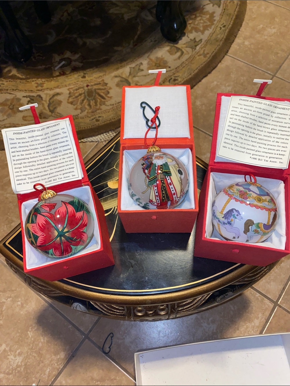Vintage Bill Yee Inc. 1990Hand-Painted Holiday Glass Ornaments - Red, Multicolor